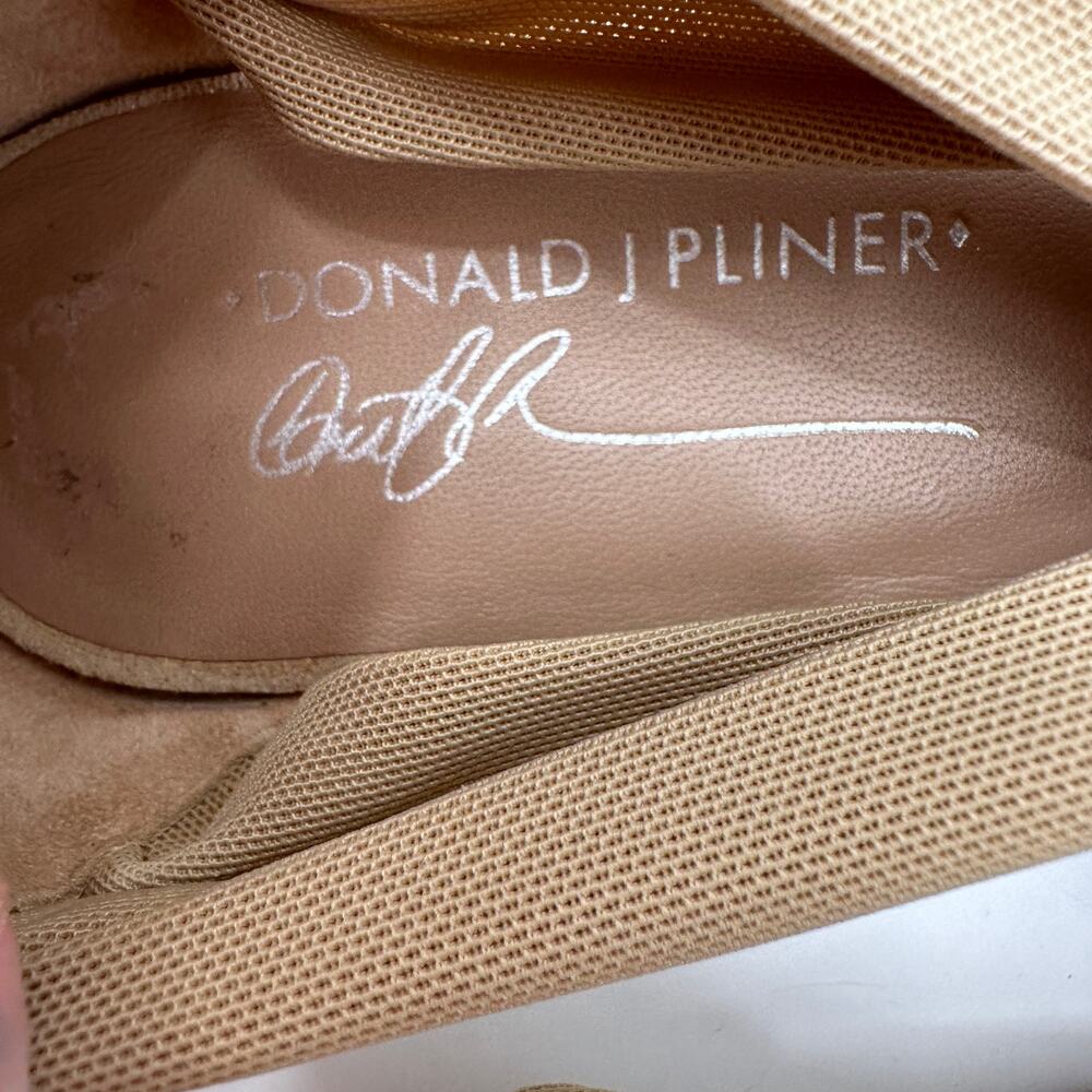DONALD PLINER Gold Flat Sandals // 6 - Picture 8 of 8